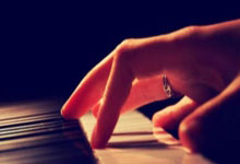 昂热客场逼平兰斯,保持连胜不败