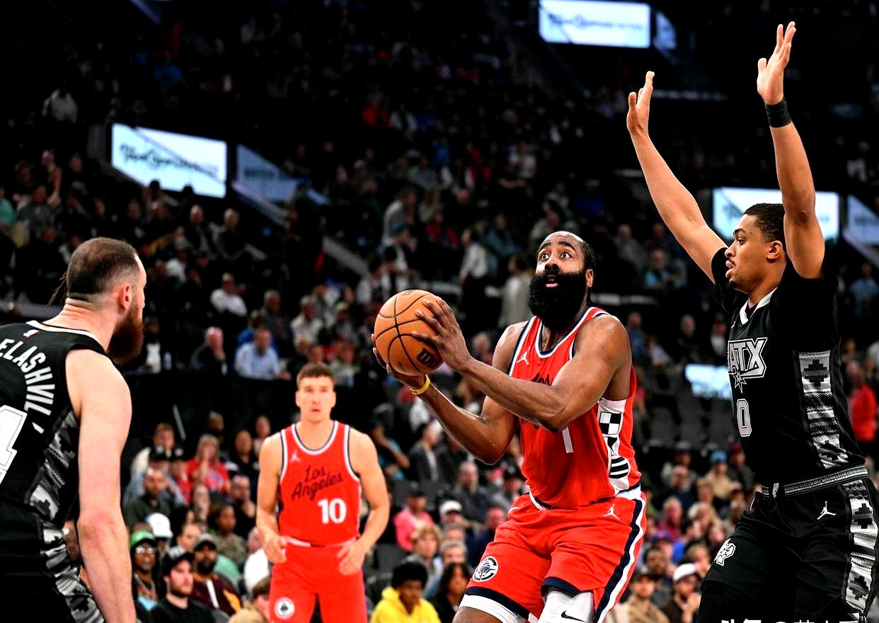 开云体育培训-关于太阳胜灰熊，继续追逐西部季后赛资格的信息