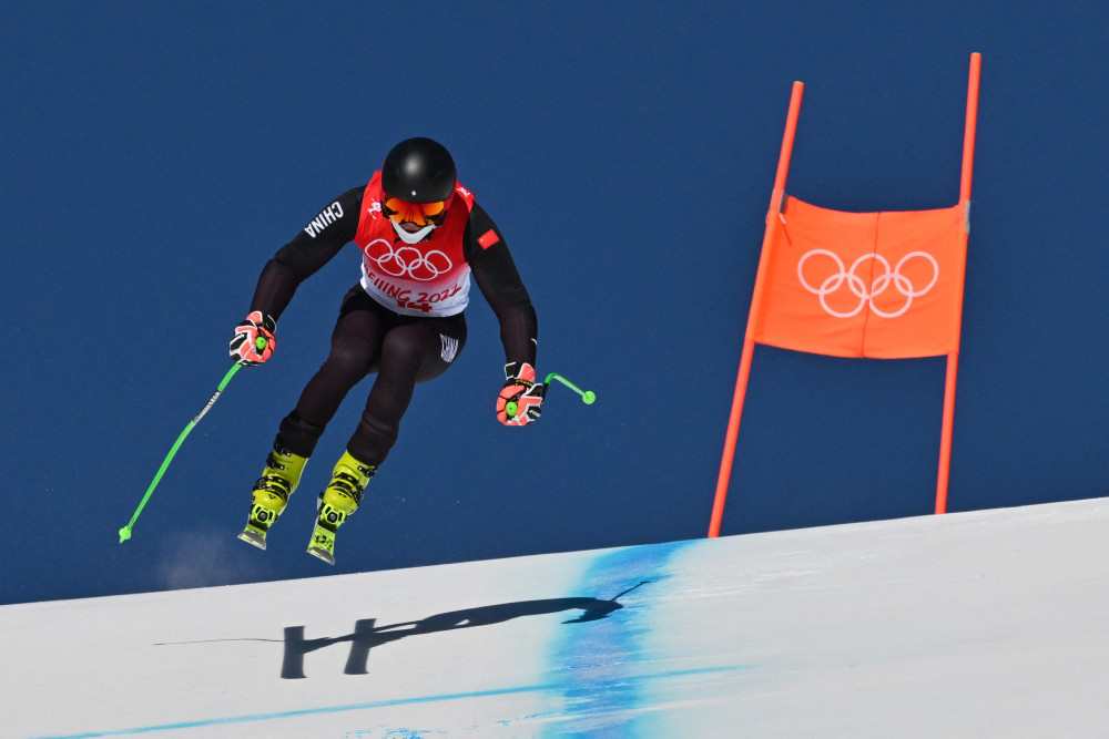 开云体育地址-奥地利运动员斩获高山滑雪银牌，战胜强敌